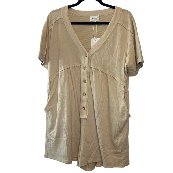 Heyson NWT Beige Textured Button Front Oversized Romper Size Medium - Picture 4 of 10